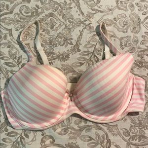 Victoria’s Secret body by Victoria lined Demi